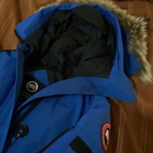 Canadian Goose short coat authentic